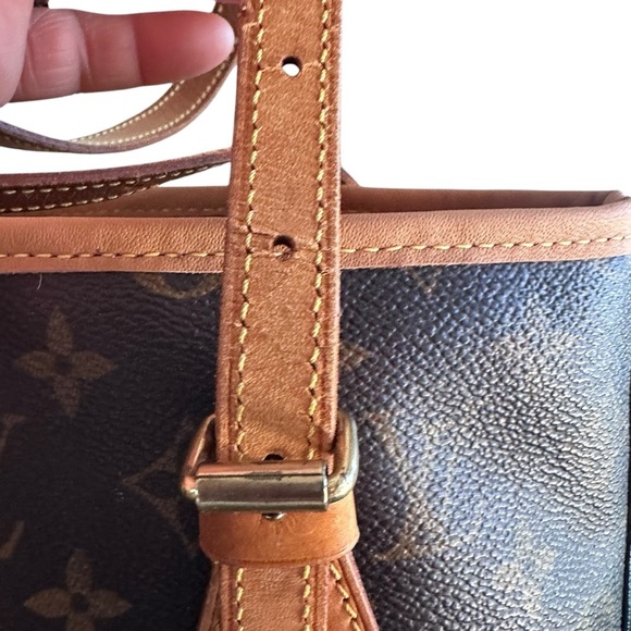 Authentic Louis Vuitton monogram, bucket, shoulder bag, PM SR0948 - Picture 10 of 15